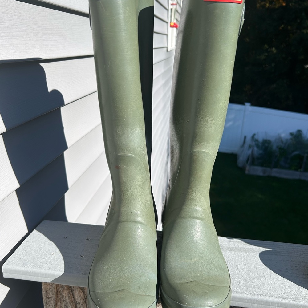 Hunter Green Women's Boots - Picture 2 of 5